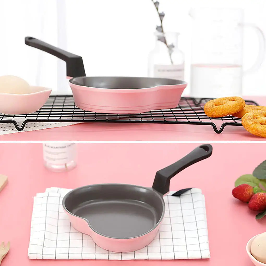 Heart-Shaped Ceramic Non-Stick Pan – Perfect for Pancakes, Breakfast, & Giftin